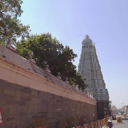 Saptagiri House Ξενοδοχείο Tiruvannāmalai Εξωτερικό φωτογραφία